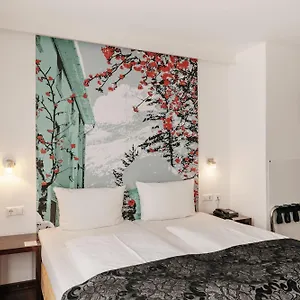 Helvetia Center Monaco di Baviera